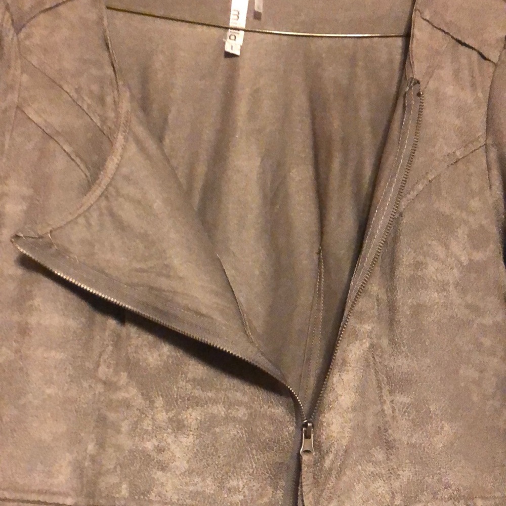 Suede-Like rustic layering jacket - Picture 3 of 5
